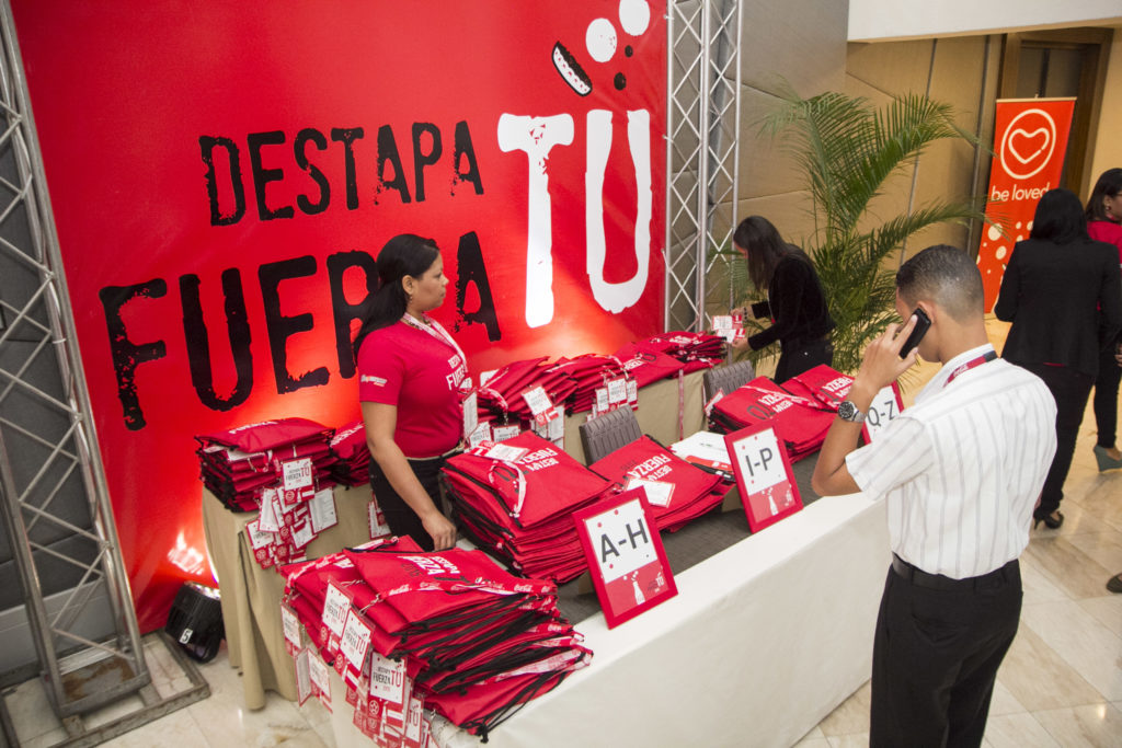Destapa tu fuerza Coca Cola